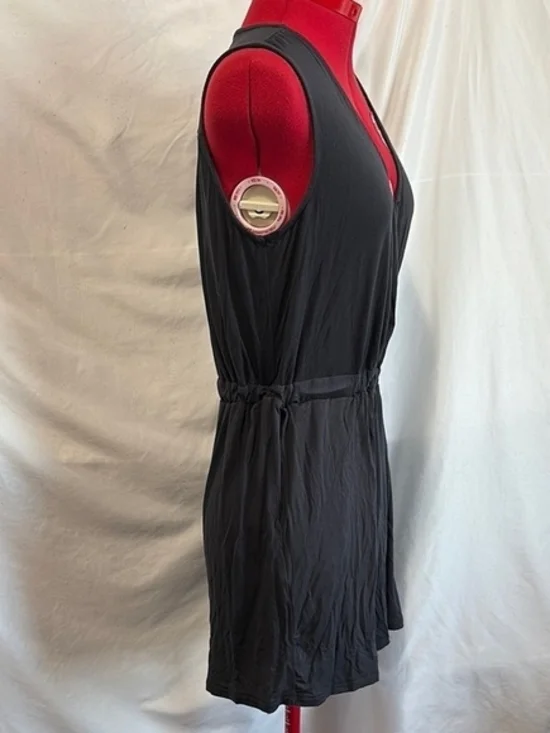 Black Sleeveless Wrap Romper - Picture 6 of 8